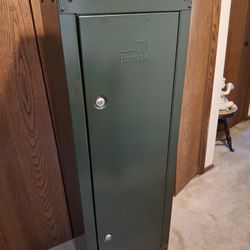 Security  Safe : 7 Rifle Steel- Powder Coated