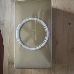 Mophie Powerstation Go - Brand New - Gold