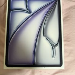 Ipad Air M4 13 Inch (Wifi) 256GB + ESR Case Keyboard + Apple Pencil 