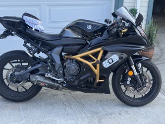 2025 Yamaha R7