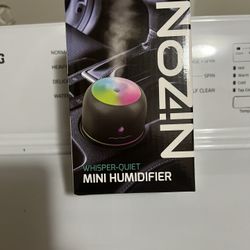 NIB Nizoni Mini Humidifier 
