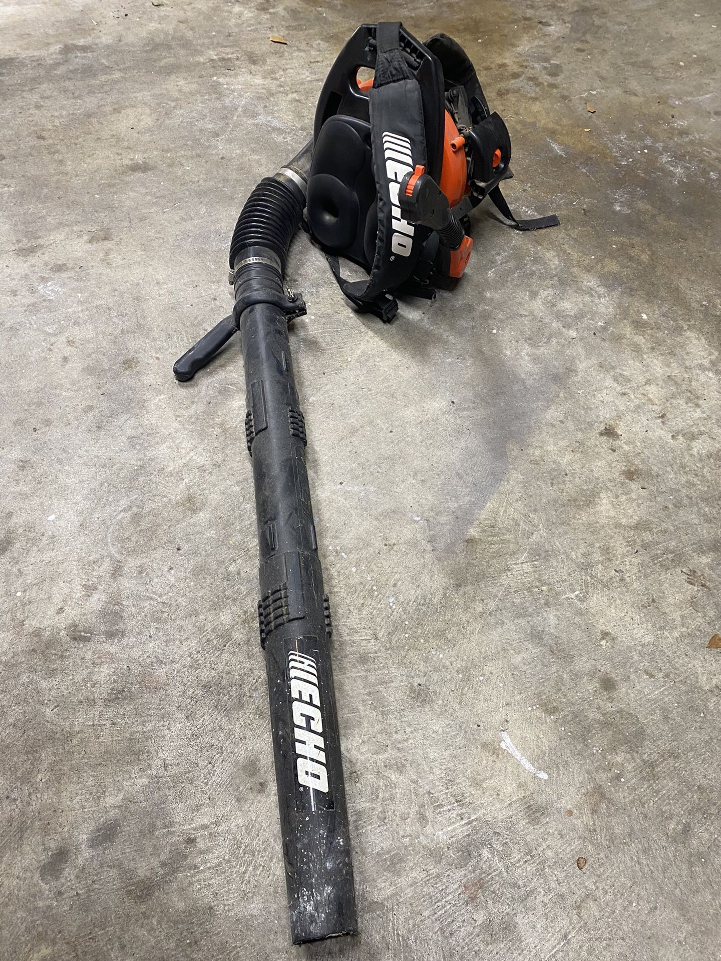 ECHO Leaf Blower