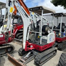 MINI EXCAVATOR 3,000# 3K W/ FREE BUCKET - TAKEUCHI TB216