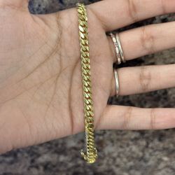 10k Cuban Solid Gold Bracelet 20.5 Grams