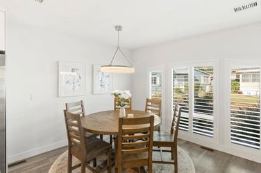 Dining set and 4 barstools