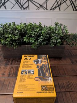 *NEW* DEWALT 20V MAX XR Cordless Impact Driver (Tool Only)  - DCF860B