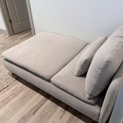 Plush Chaise Lounge / Day Bed - ONLY $10