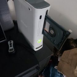 Fully Operational Xbox 360 w/Controllers and Games