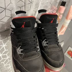 Jordan 4 Bred