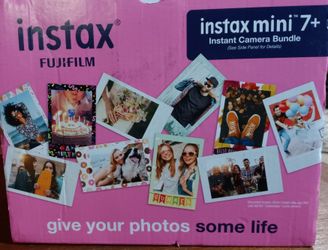 Fujifilm Instax Mini 7+ Instant Camera Bundle