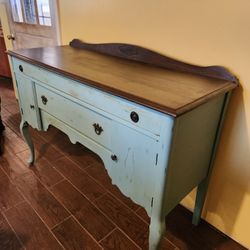 Buffet/entry Table