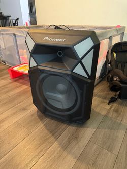 Pioneer Bluetooth speaker