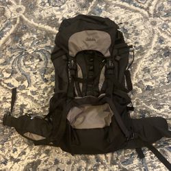 Hiking/camping Cabelas Backpack 