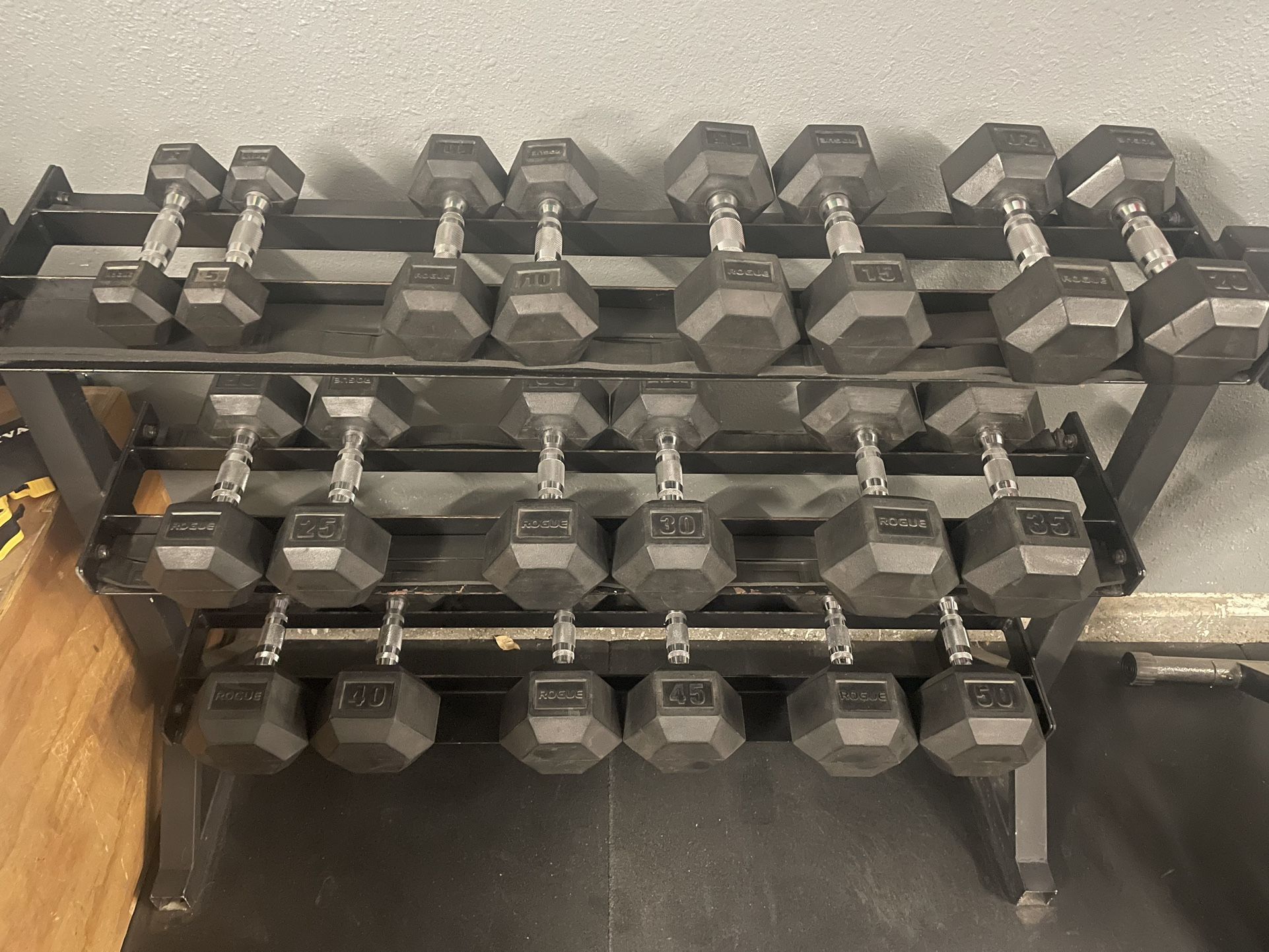 Rogue Rubber Hex Dumbbell Set (5–50 lbs)
