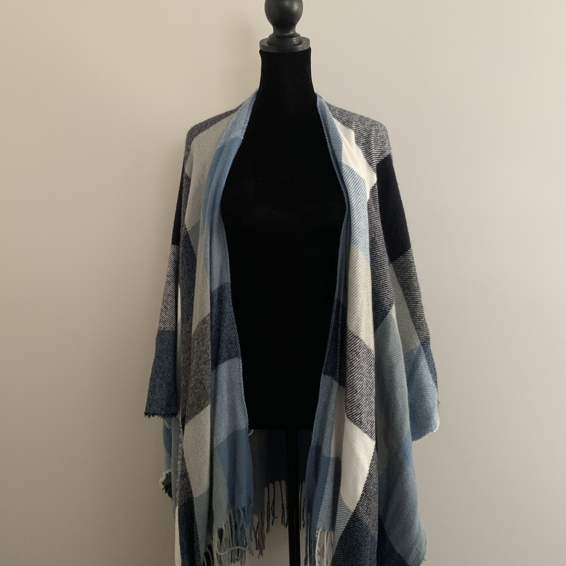 Womens  Open Front Fringe Poncho One Size 