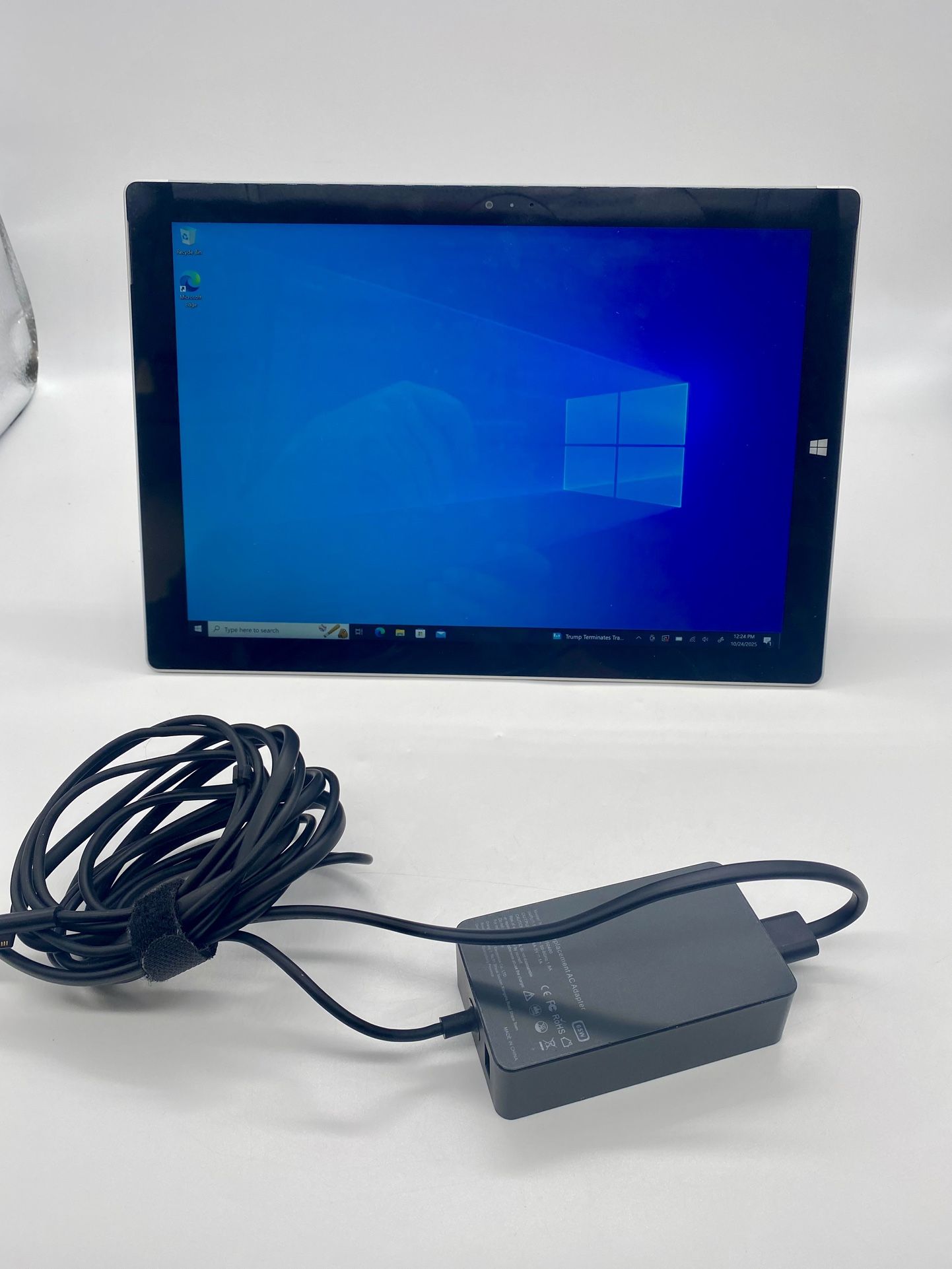 Microsoft Surface Pro 3 Model 1631 i5-4300U 256GB 8GB Ram Windows 10 Pro