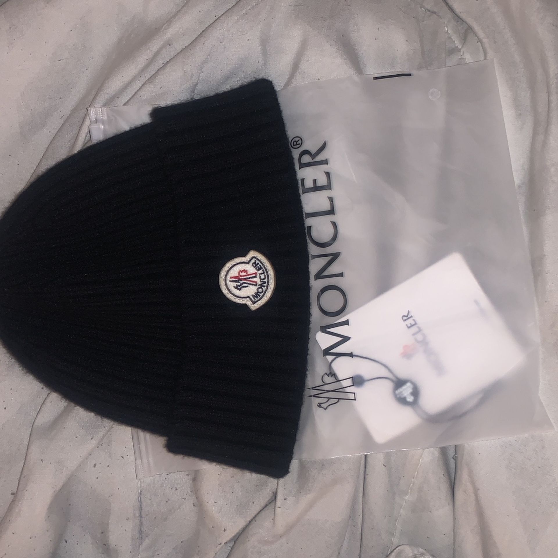 moncler beanie