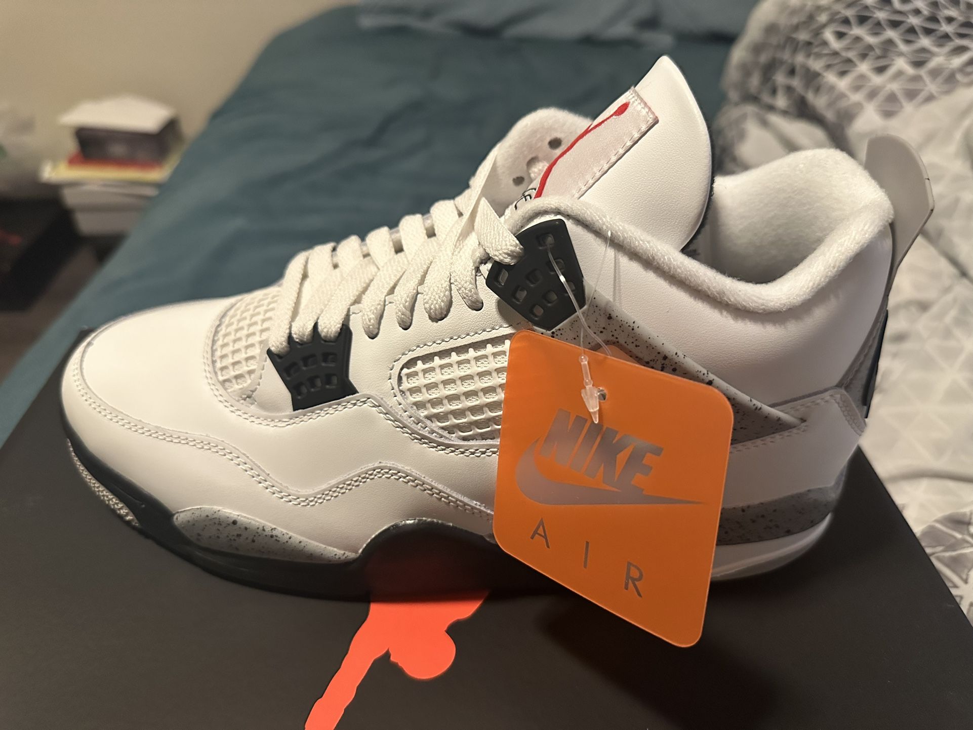 Jordan 4