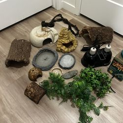 Pet/ Reptile Equipment 