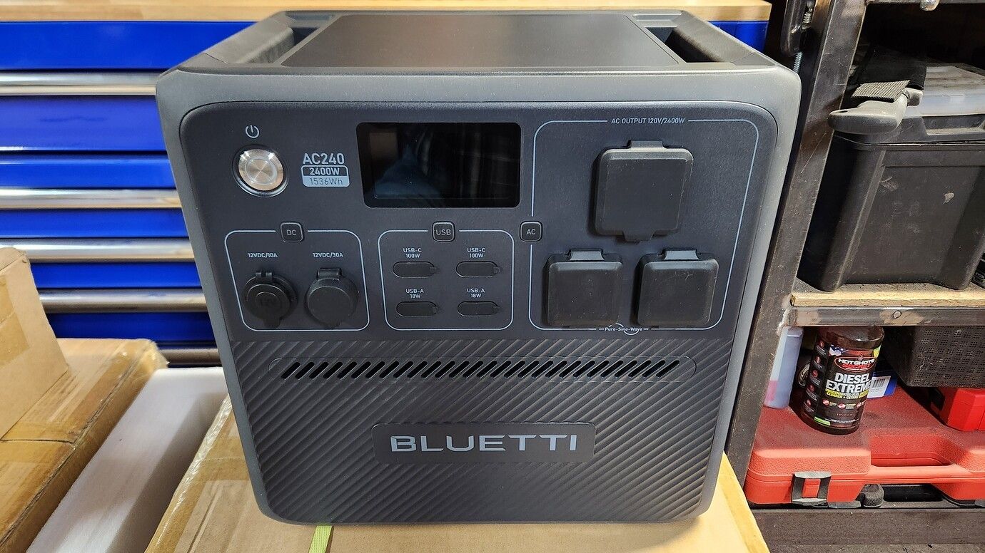 Bluetti Pioneer 150(Ac240P