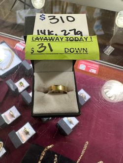 14K Gold Band Ring 2.7g