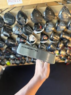 Golf putter