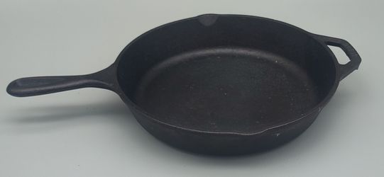 Classic Lodge 8SK Cast Iron Skillet – 10.25-inch, Made in USA