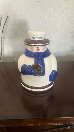 Oreo cookie jar snowman