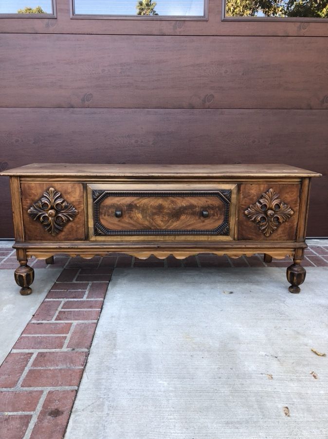 Antique 1920’s Berkey & Gay Tudor Style Buffet, Server, Sideboard, TV Console