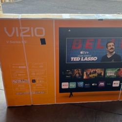 65"Vizio V-series 4K Chromecast Built In Smart 