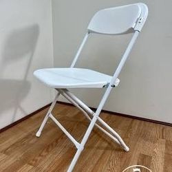 Like New Folding chairs