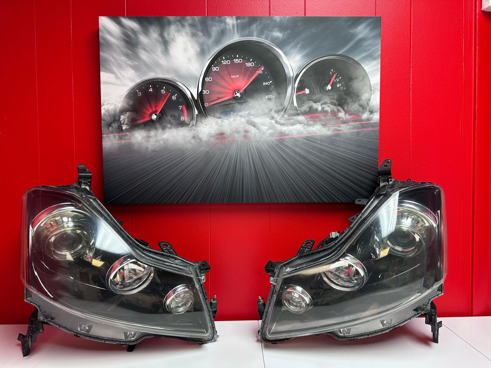 Infinity M35 2007 Headlights