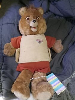 **make Offer***1985 Teddy Rupskin Bear With Tape Player On Back.***make Offer***