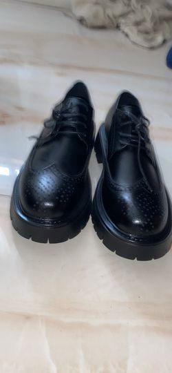 Brand new men’s dress shoes