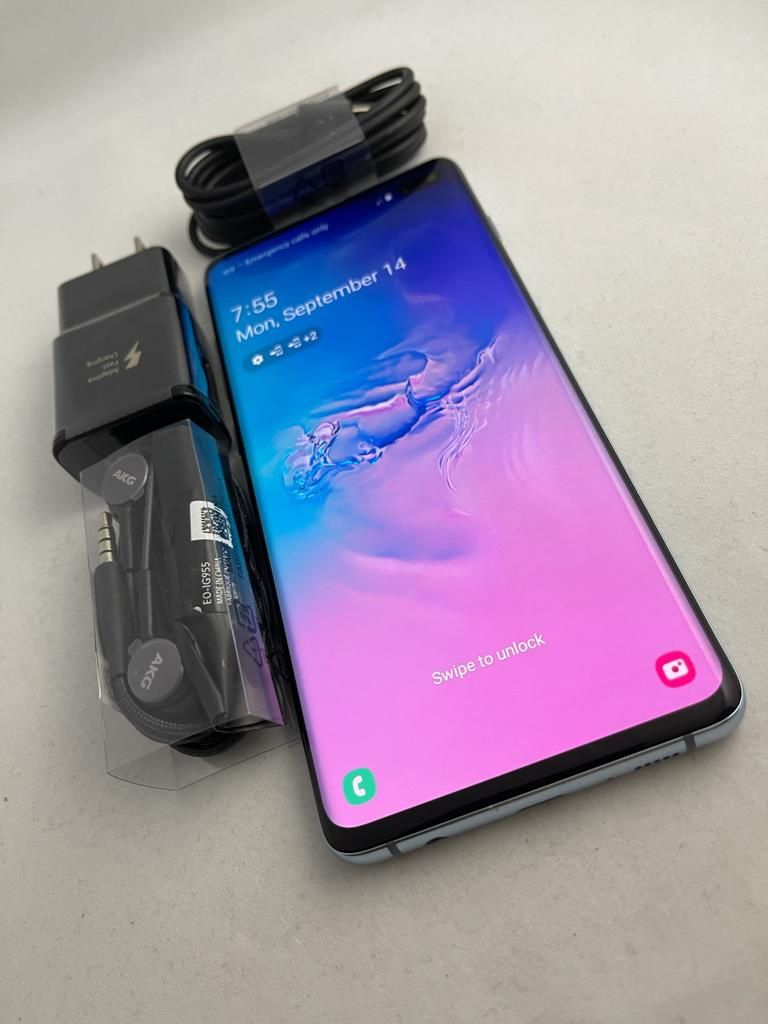 Samsung Galaxy S10 Plus 128Gb, Blue Color, AT&T and Cricket Only, Excellent Condition. $440 Firm