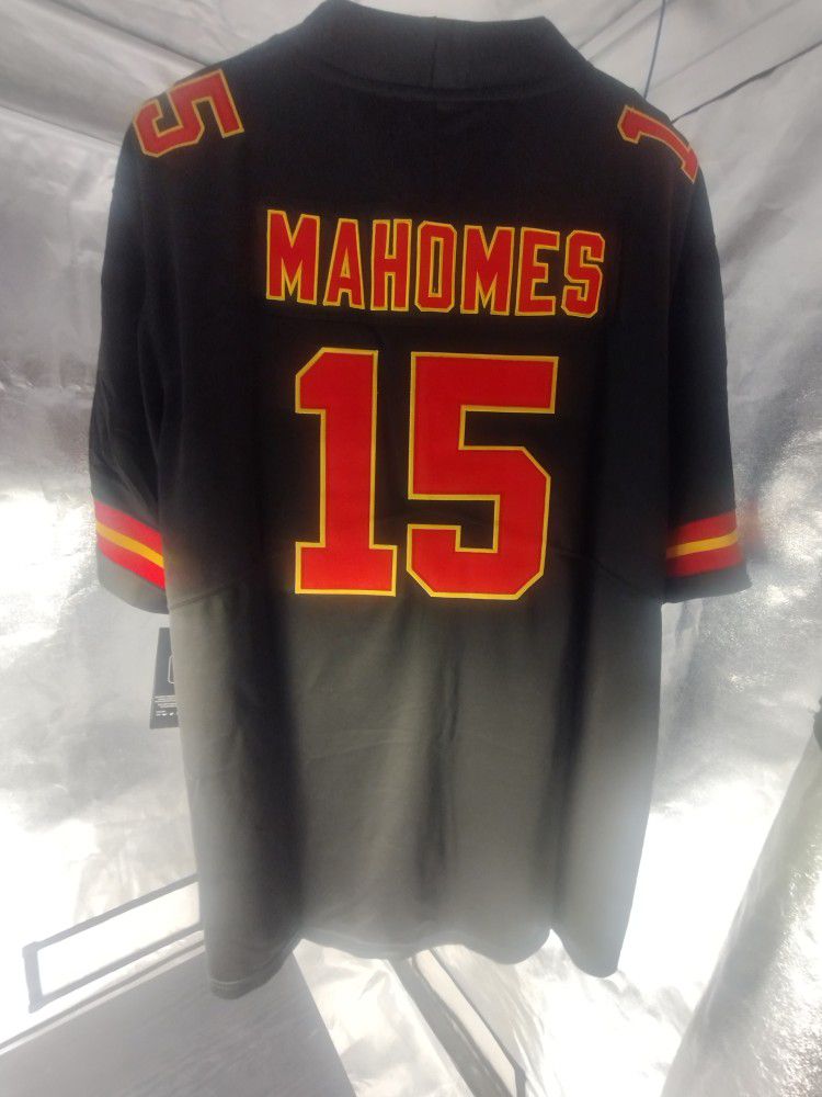 Patrick Mahomes Jersey Black for Sale in Arvada, CO - OfferUp