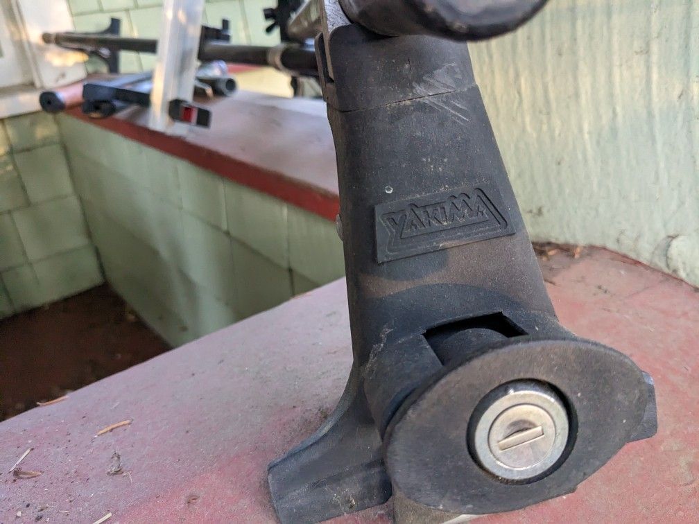 Yakima Roof Rack With Bike Attachments for Sale in Shoreline, WA OfferUp