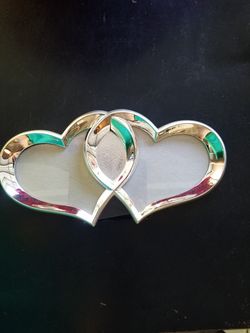 Double heart picture frame