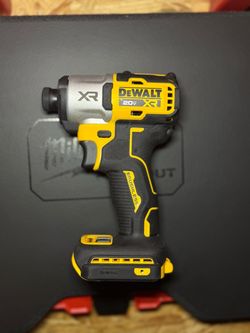 DEWALT 20V XR Brushless Impact Driver