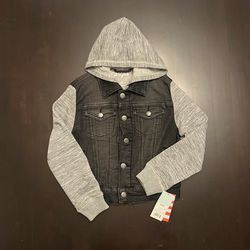 Boys Brand New Jacket Size 6/7