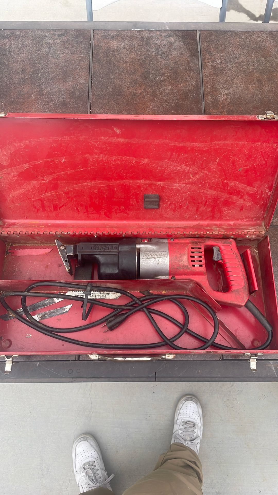 Milwaukee Heavy Duty Sawzall 