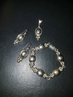 .925 silver bracelet, pendant, earrings set