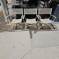 Metal Chairs Set Of 3. Great Shape