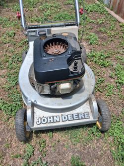 JOHN DEERE. CAN BE FIXED ARE FOR PARTS  NEEDS. CARB. TOP ROPE PULLER BLADE NEW