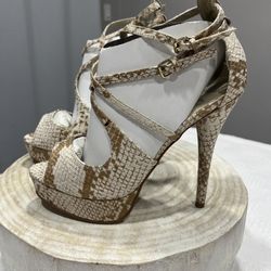 Colin Stuart heel ankle strap snakeskin heels print size 9b brown and white