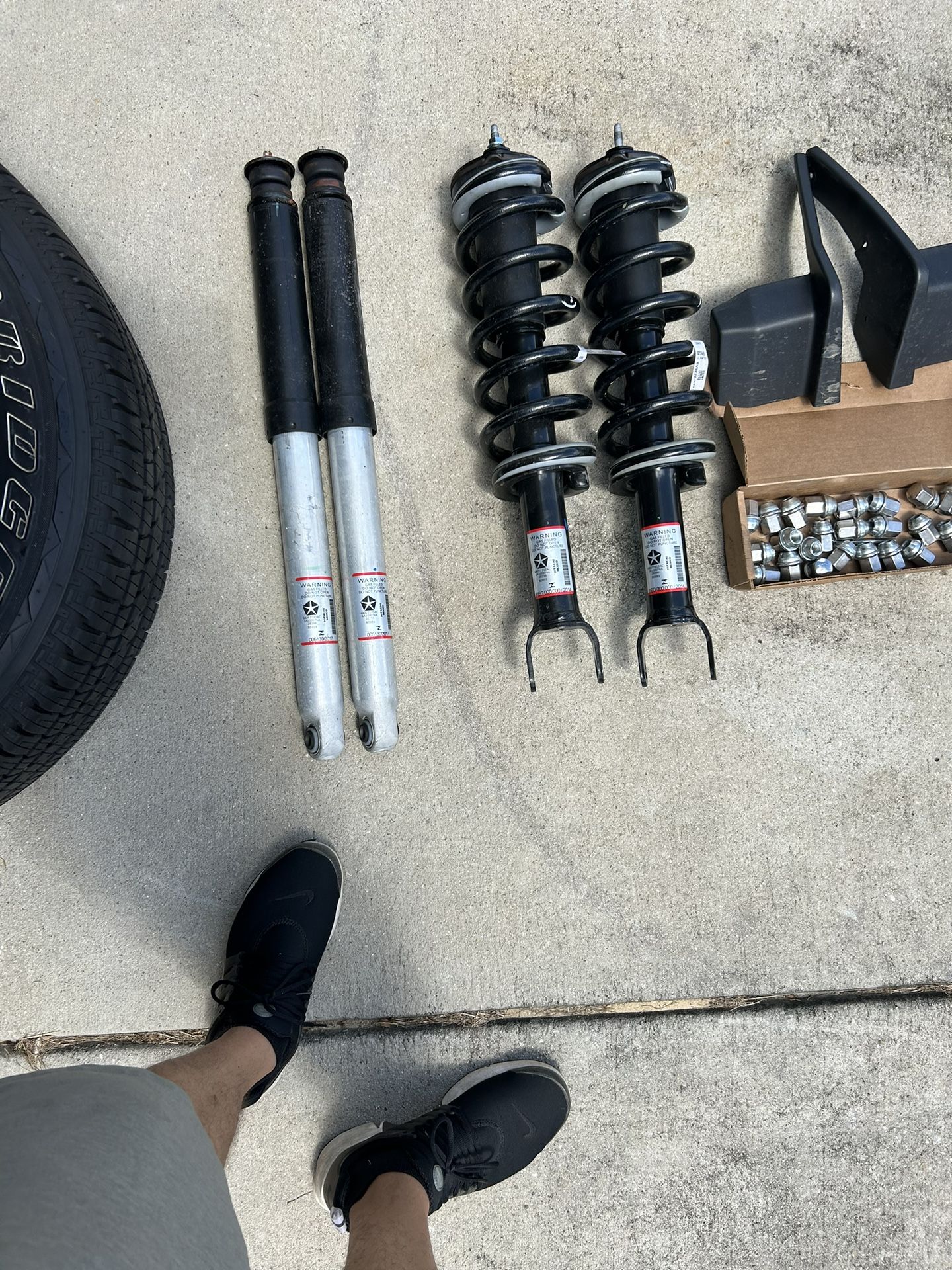 2023 Ram 1500 Laramie Rims, Front & Rear Shocks