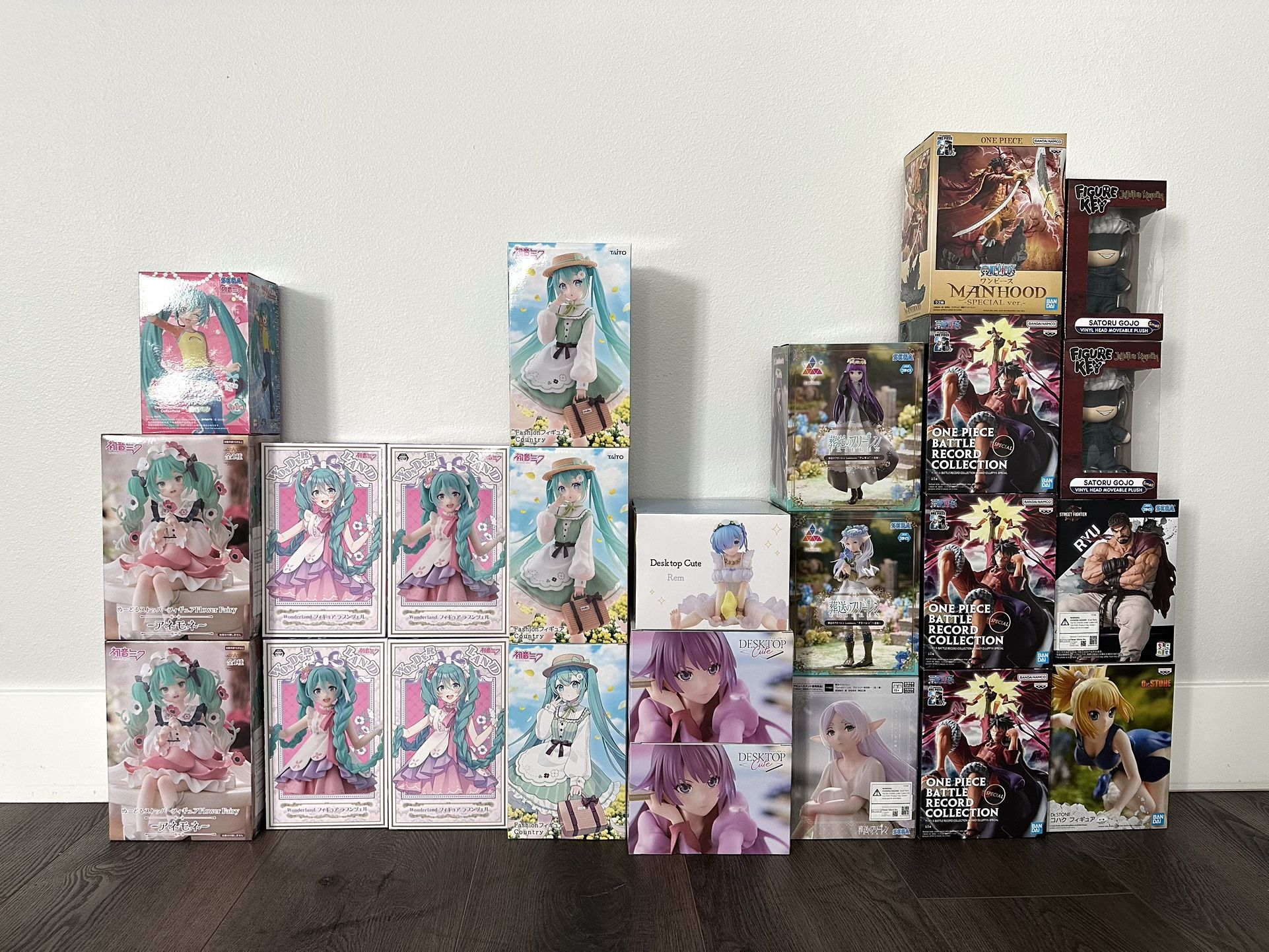 Round 1 Anime Figures - Hatsune Miku, Rem, Frieren, One Piece, Gojo Satoru, Ryu, Kohaku