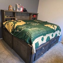 Full Bed Frame with trundle Bedroom Set