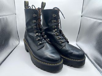 Dr. Martens Leona Platform Boots Women’s Size 8 (EU 39)