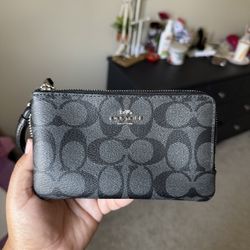 Coach Wristlet (double zipper)